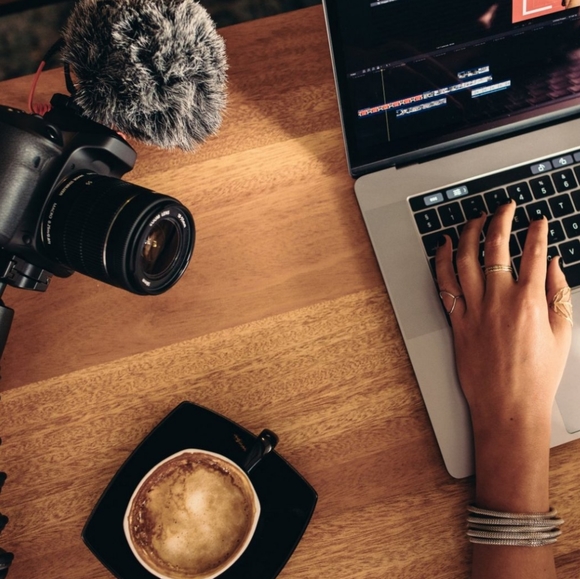 Deal Of The Day: Moving Sale! Excepting offers!!! - Picture 3 of 5